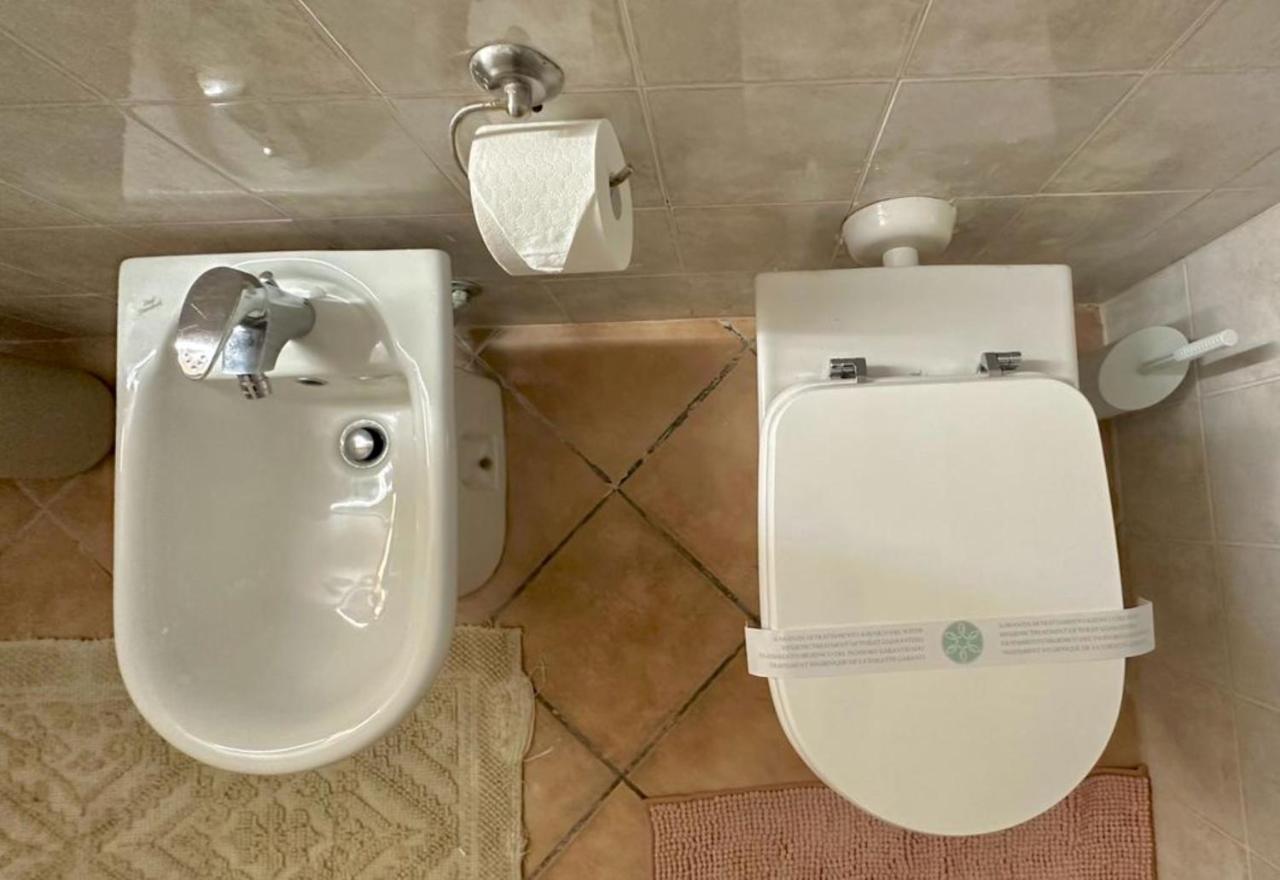 La Casa Di Filippo Appartement Quercianella Buitenkant foto