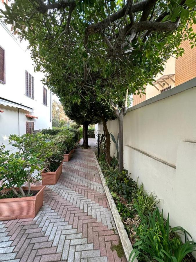 La Casa Di Filippo Appartement Quercianella Buitenkant foto